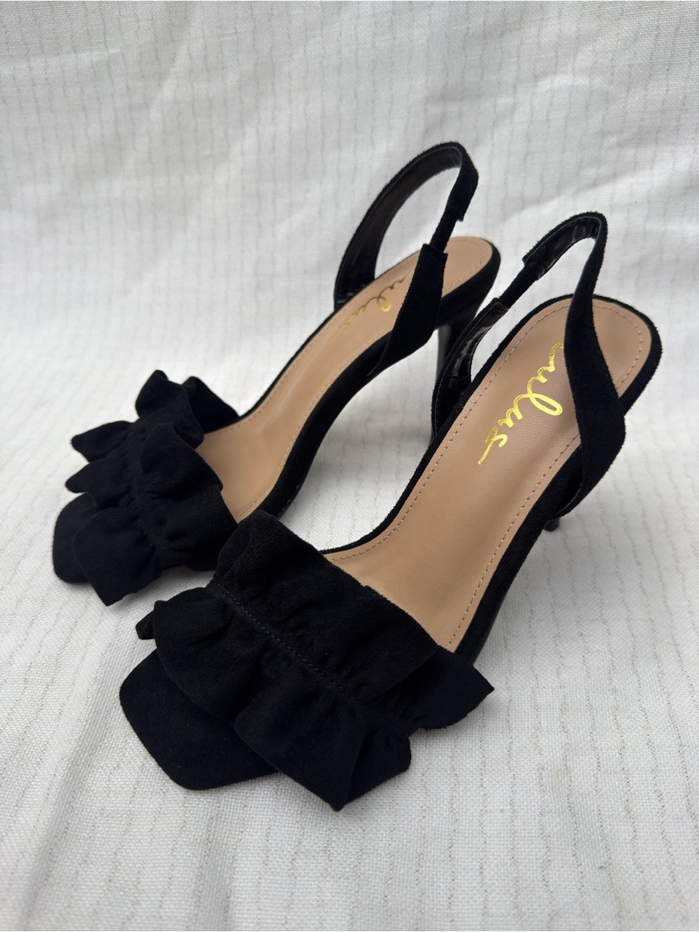 Lulu's Rosa Suede Ruffle Slingback Heels - Picture 4 of 12